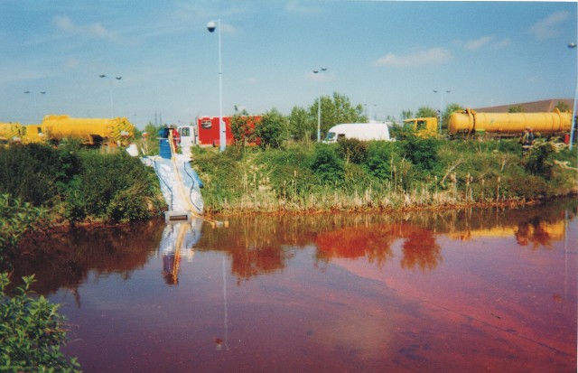 Major Spill Lakesite Thurock